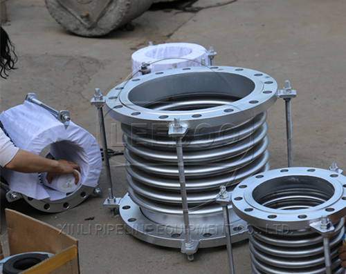 內(nèi)壓式波紋<a href=http://m.hwggzp.com target=_blank class=infotextkey>補(bǔ)償器</a>的安裝