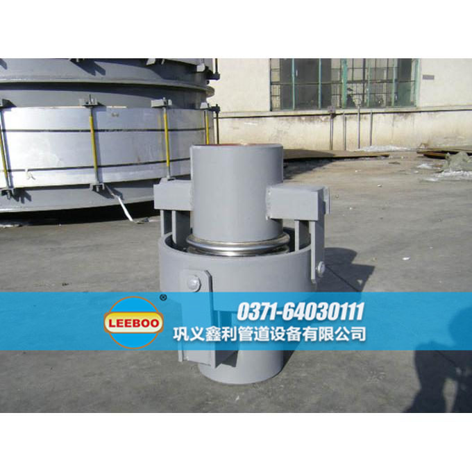 萬(wàn)向鉸鏈<a href=http://m.hwggzp.com target=_blank class=infotextkey>補(bǔ)償器</a>實(shí)物圖